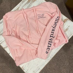 Hooded Vineyard Vines logo tshirt